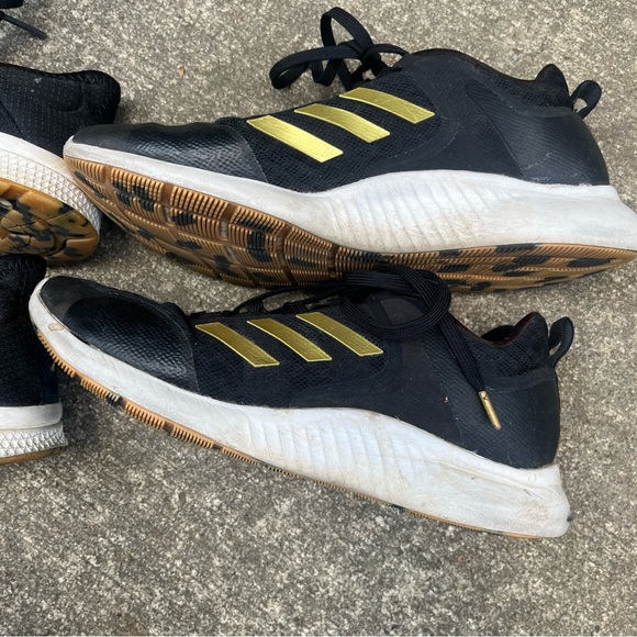 2 pair of adidas sneakers size 7 & 7.5 - Picture 3 of 11